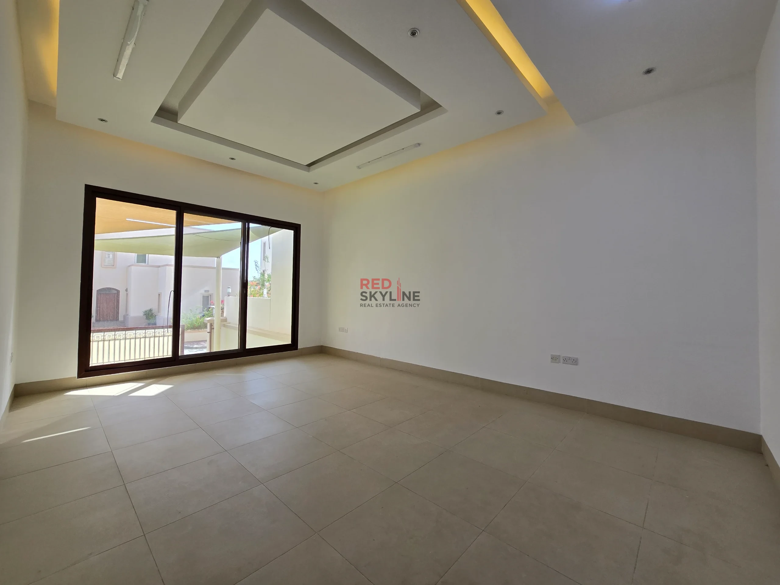 4 Bedroom Townhouse in Muscat Hills - Photo 6