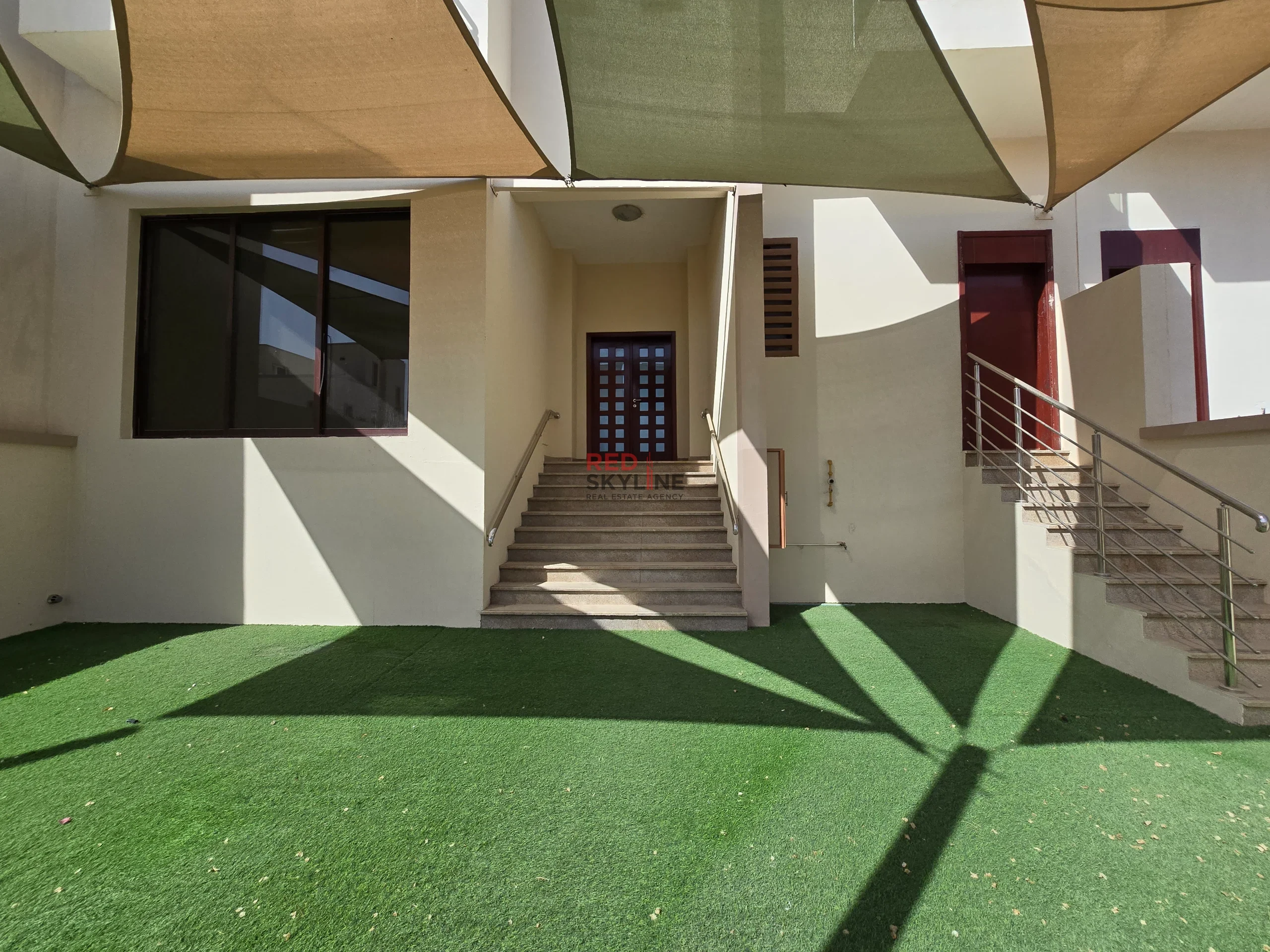 4 Bedroom Townhouse in Muscat Hills - Photo 4