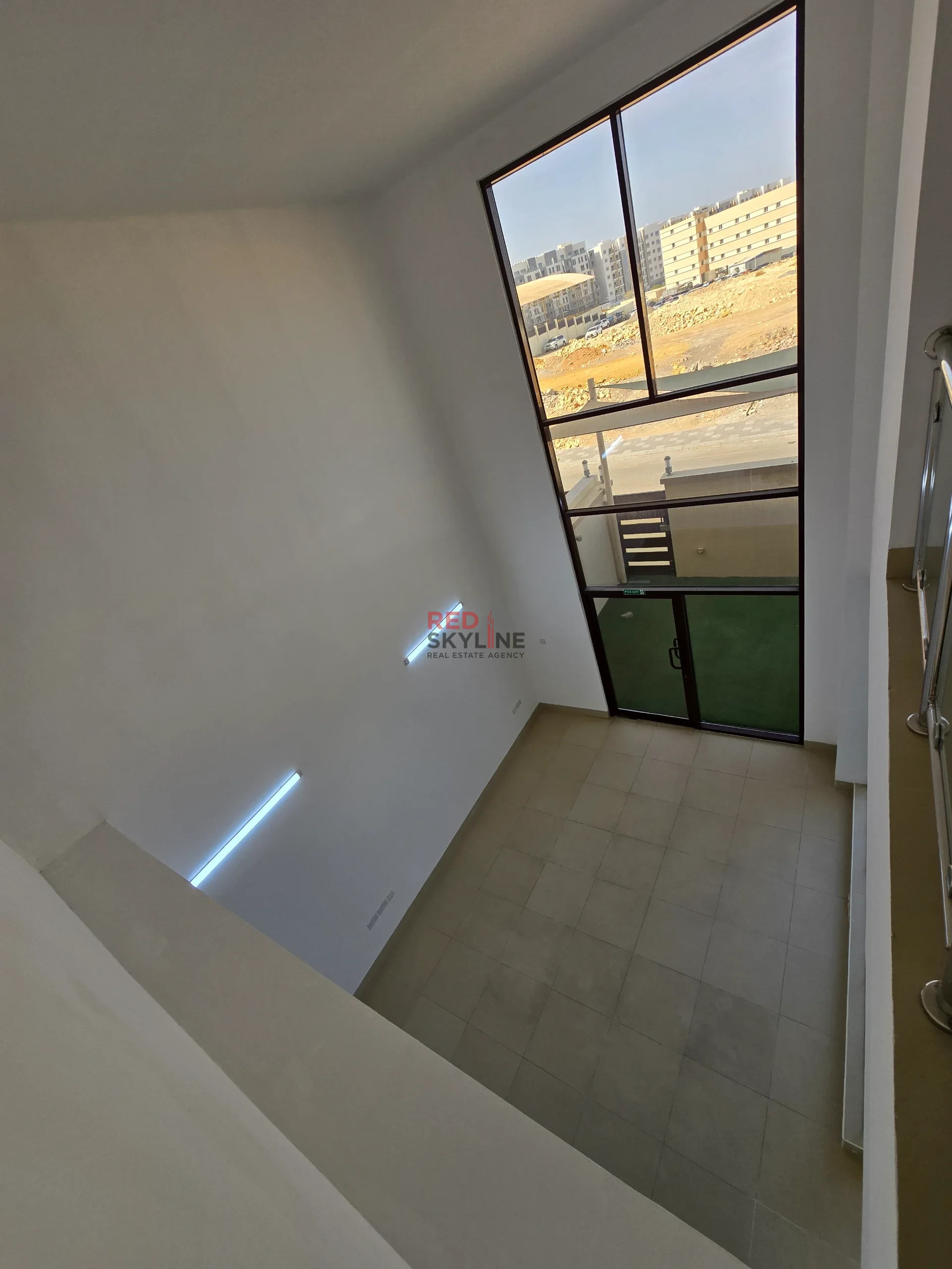 4 Bedroom Townhouse in Muscat Hills - Photo 13