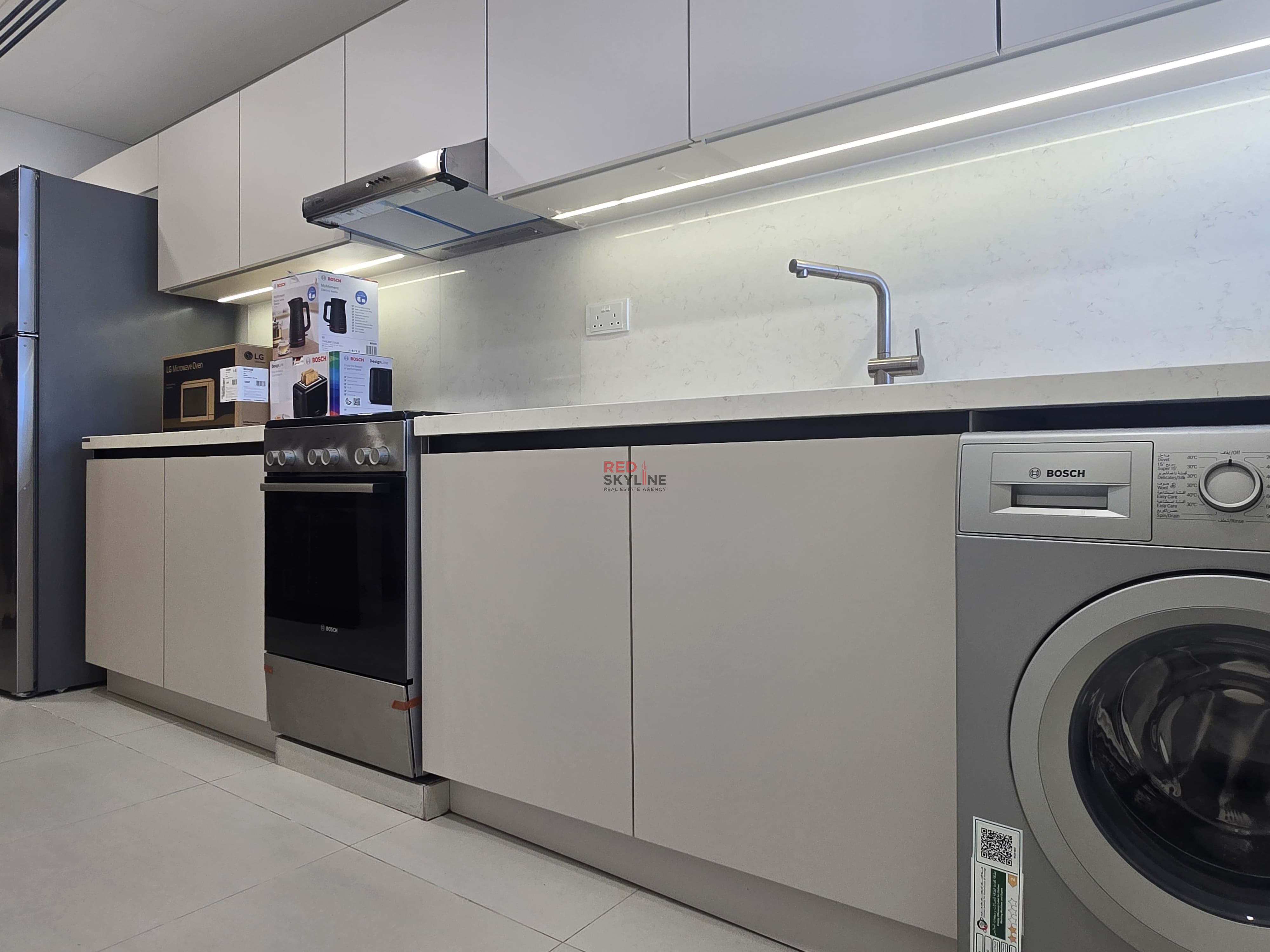 2 Bedroom Apartment in Shatti Al Qurum - Photo 7