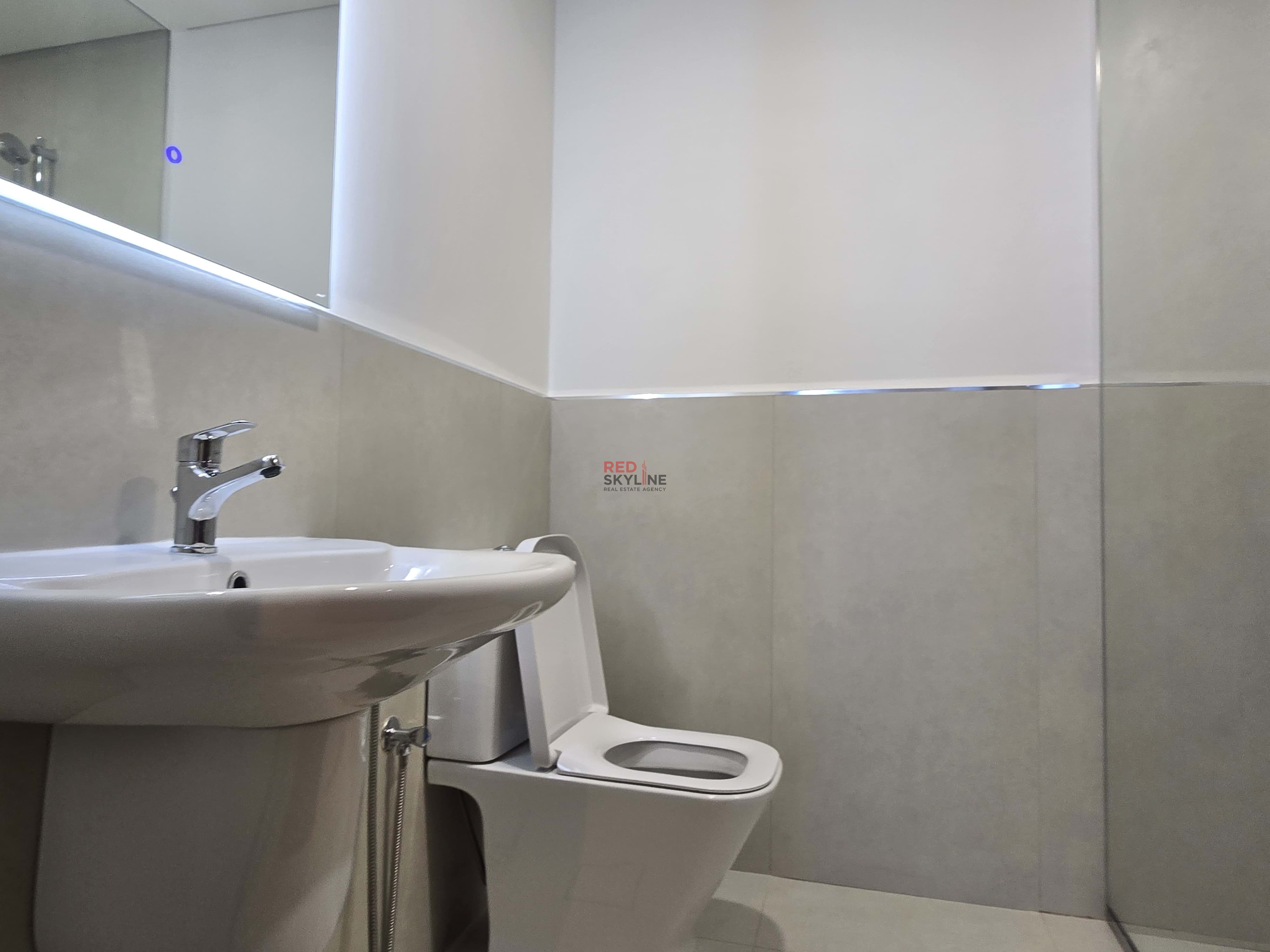 2 Bedroom Apartment in Shatti Al Qurum - Photo 12