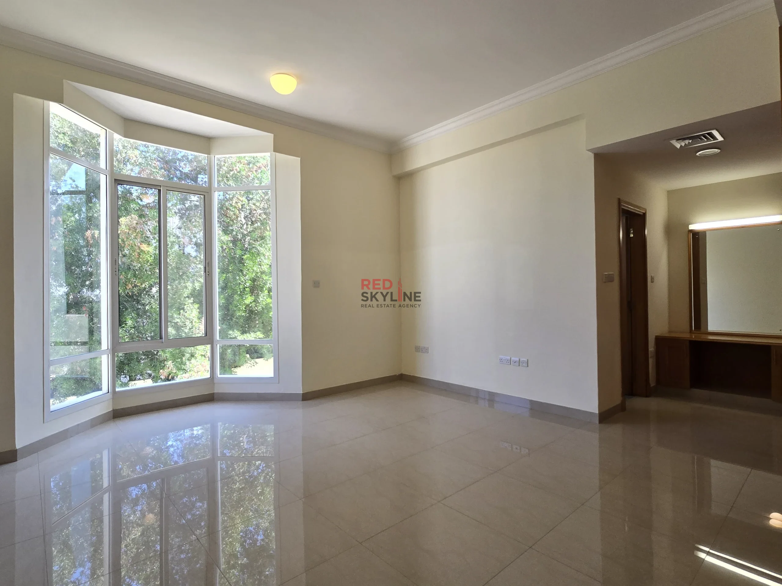 5 Bedroom Villa in Al Qurum - Photo 7