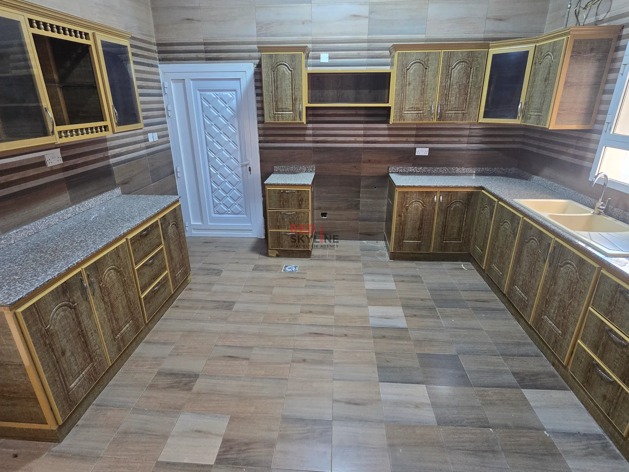 5 Bedroom Villa in Qurum 29 - Photo 6