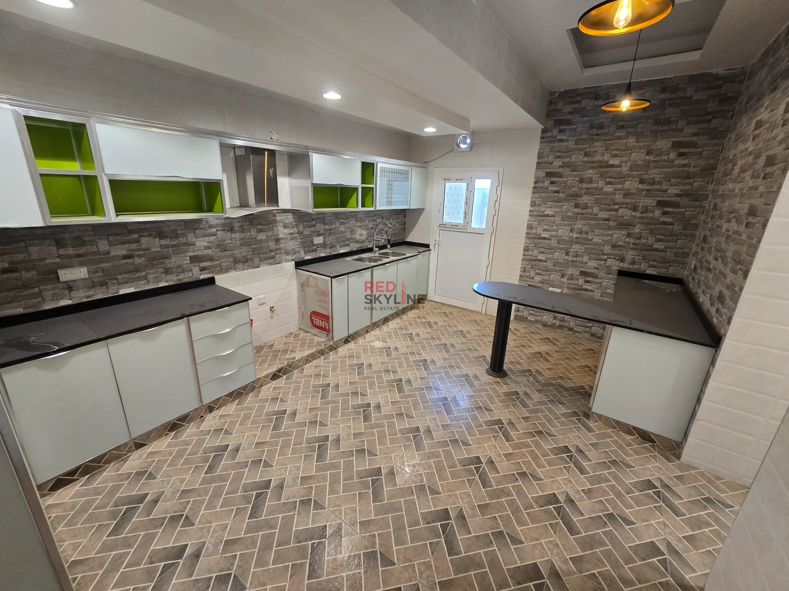 6 Bedroom Villa in Ghala - Photo 7