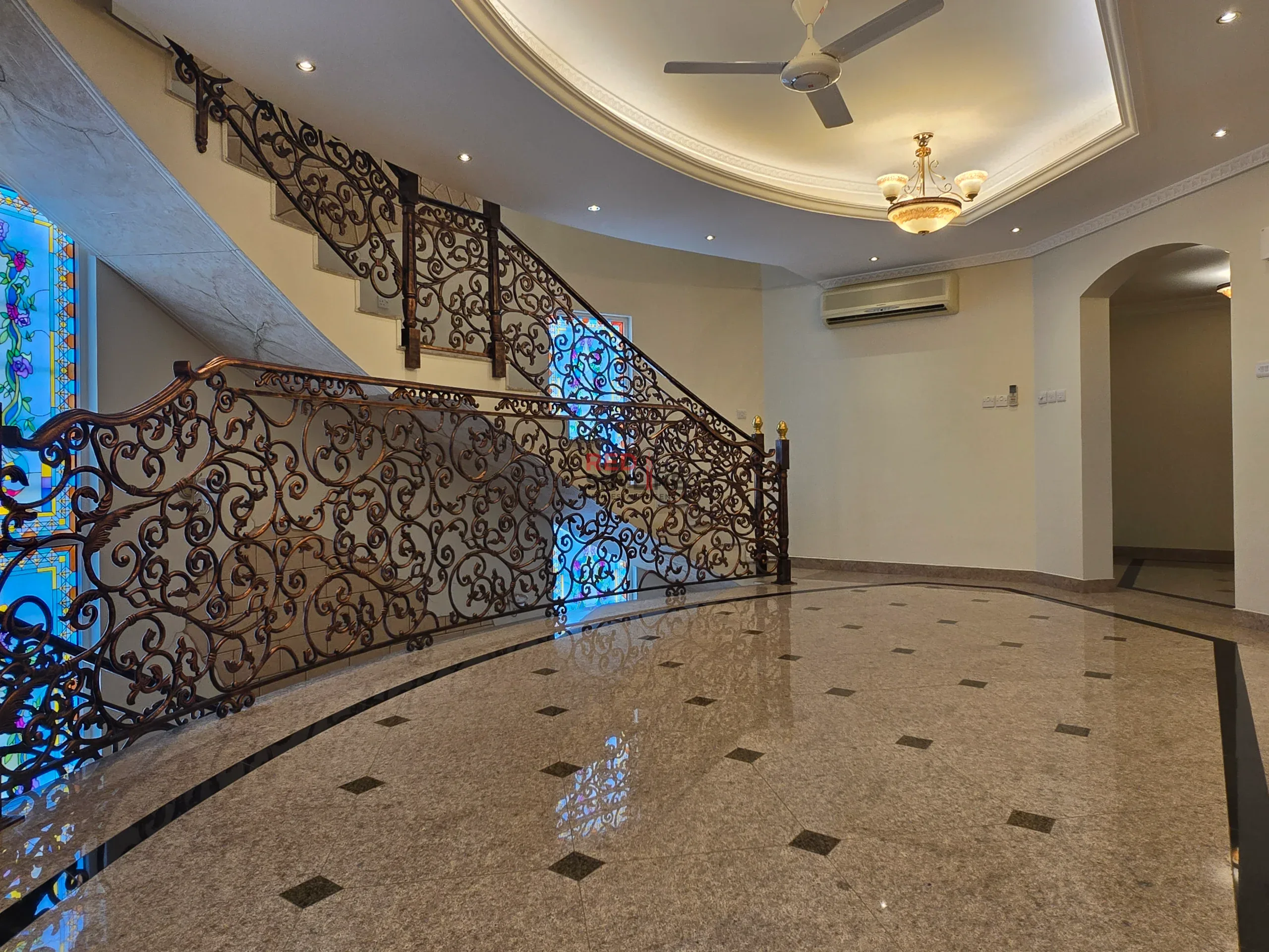 5 Bedroom Villa in Azaiba - Photo 12