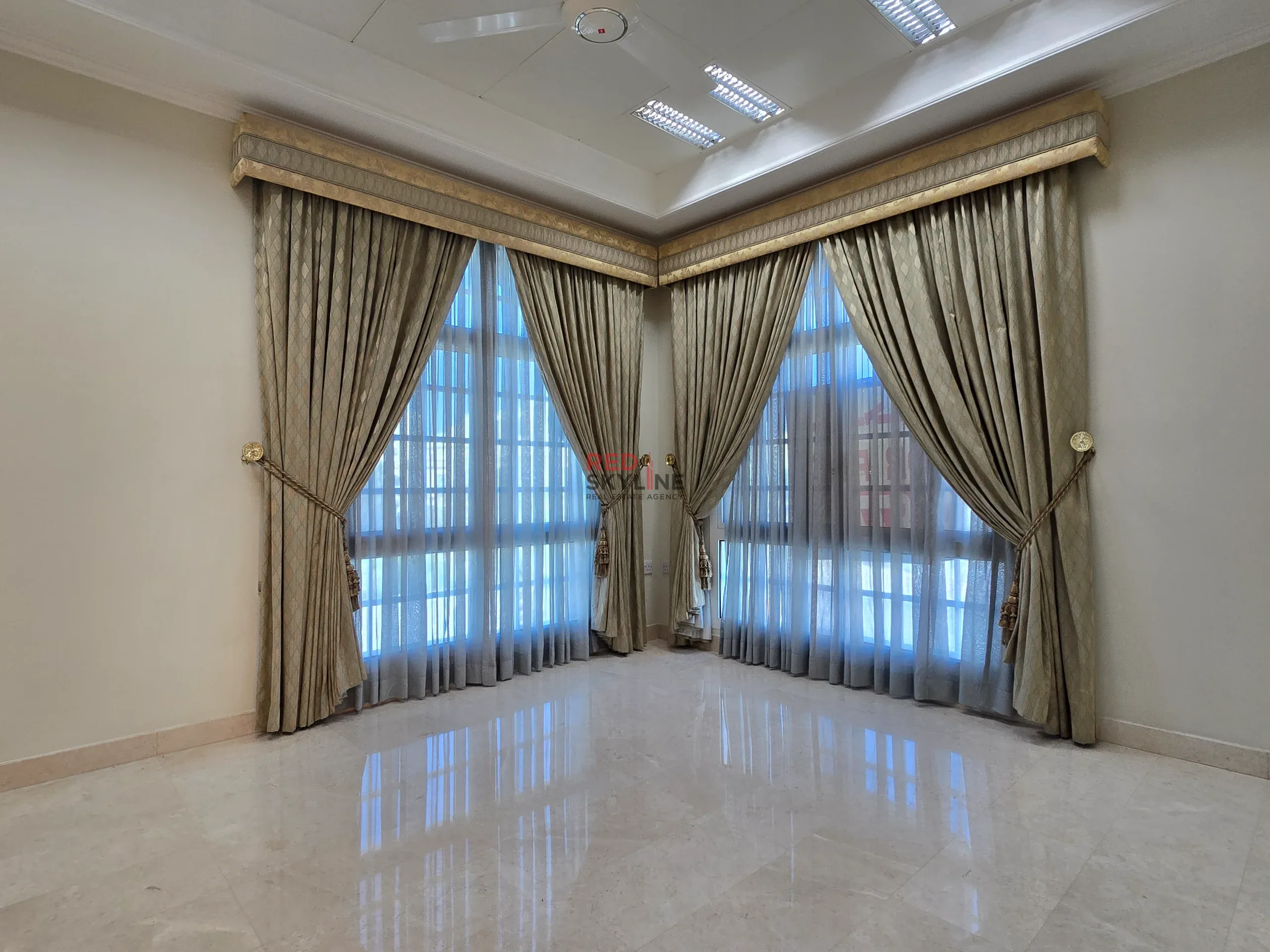 5 Bedroom Villa in Azaiba - Photo 13