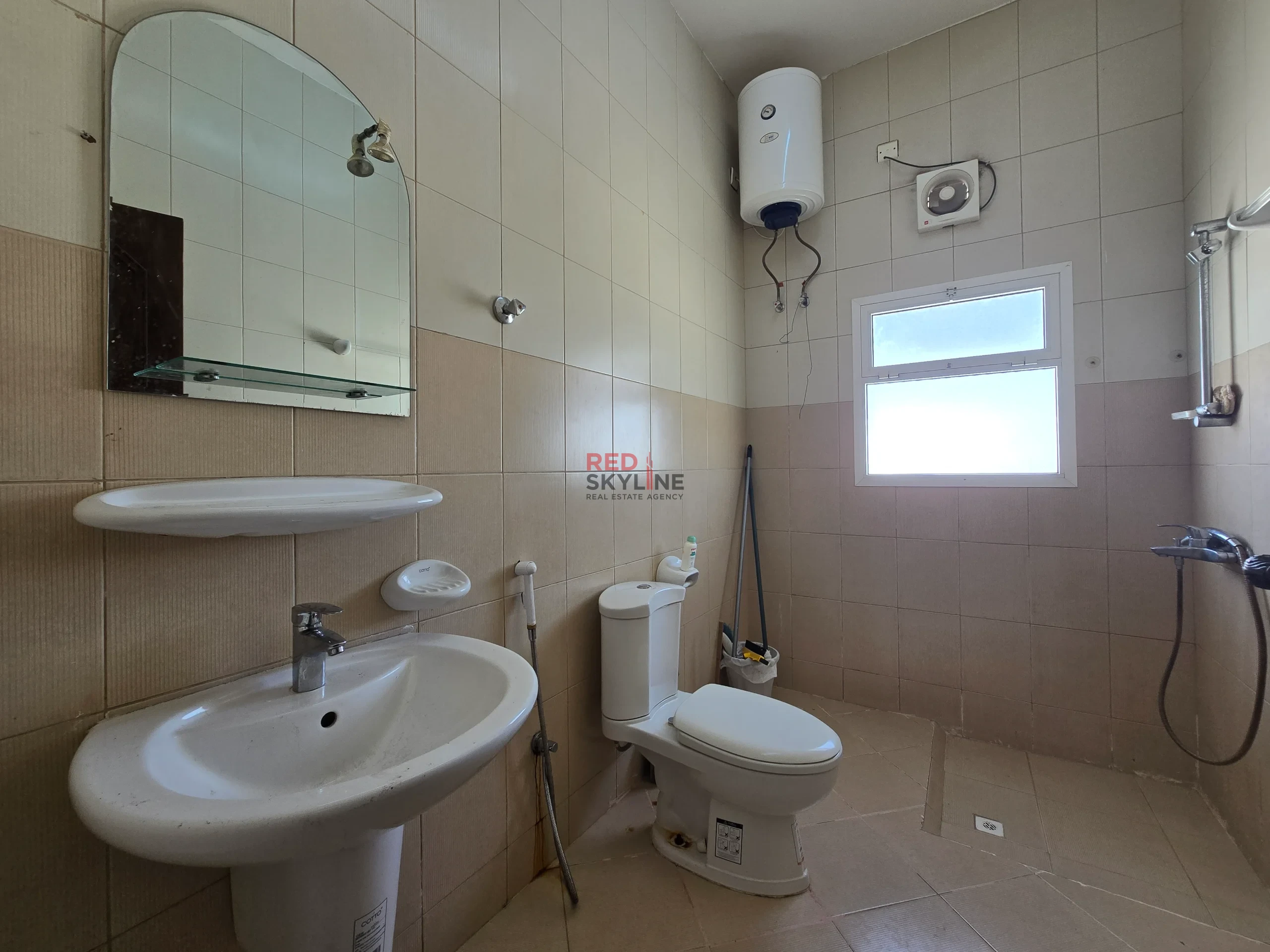 4 Bedroom Penthouse in Mawaleh South - Photo 9
