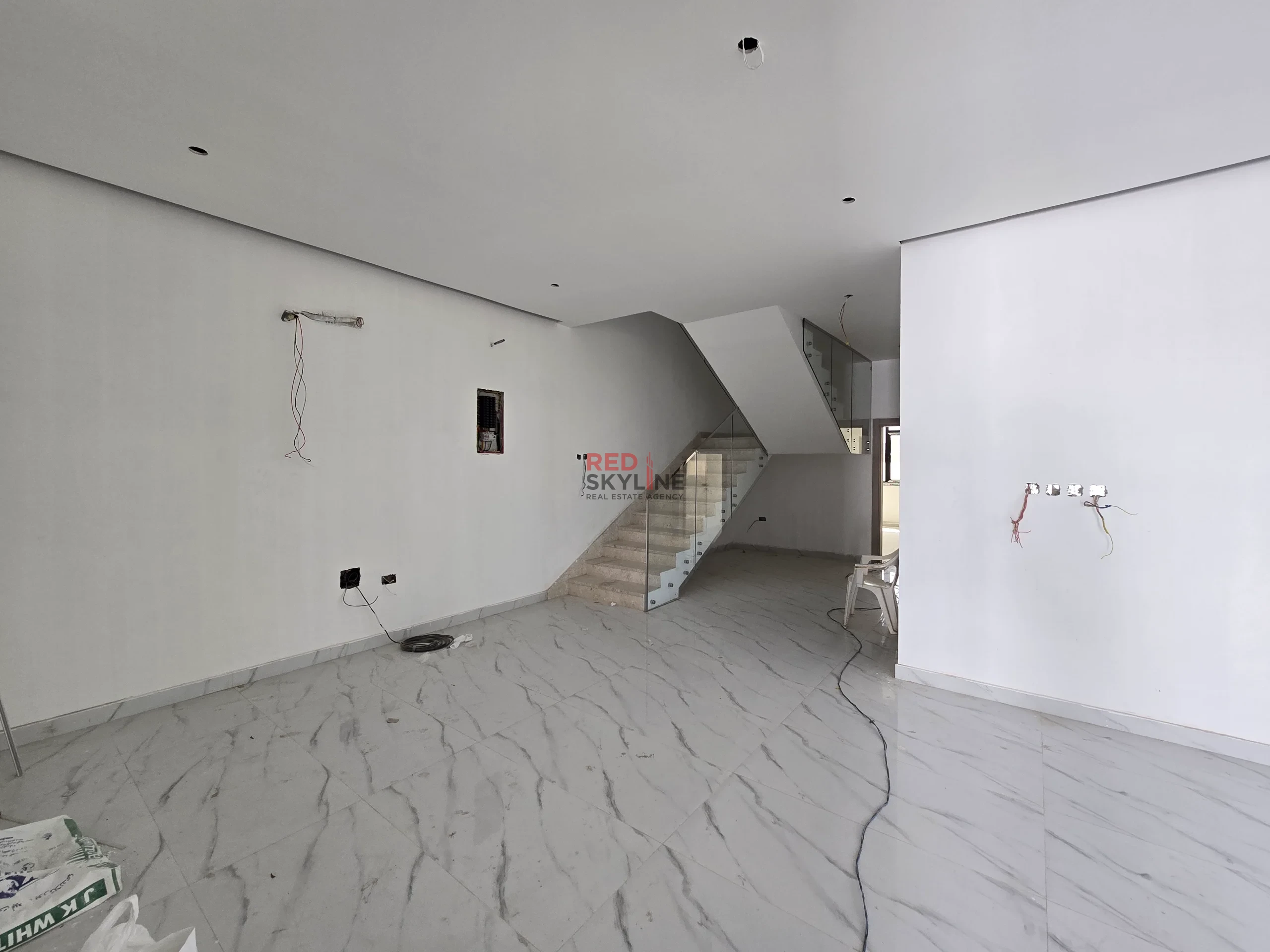 5 Bedroom Villa in Al Hail North - Photo 4