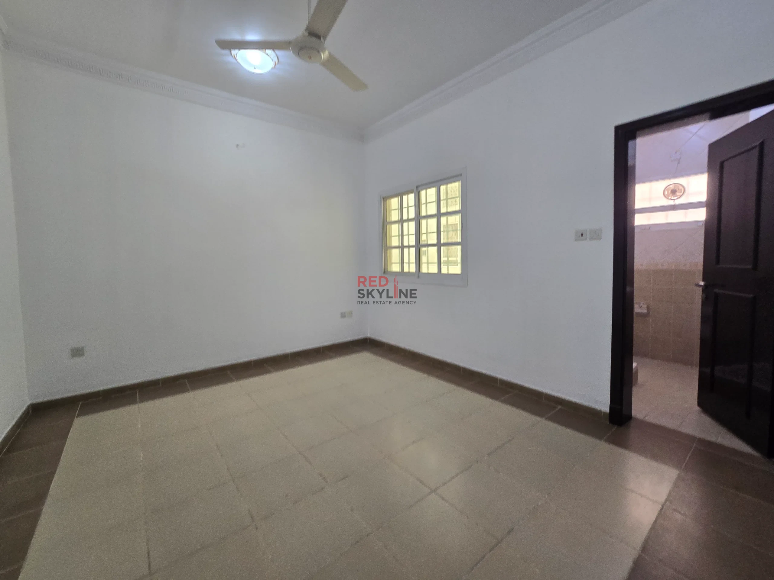 3 Bedroom Apartment in Al Ghubrah - Photo 9