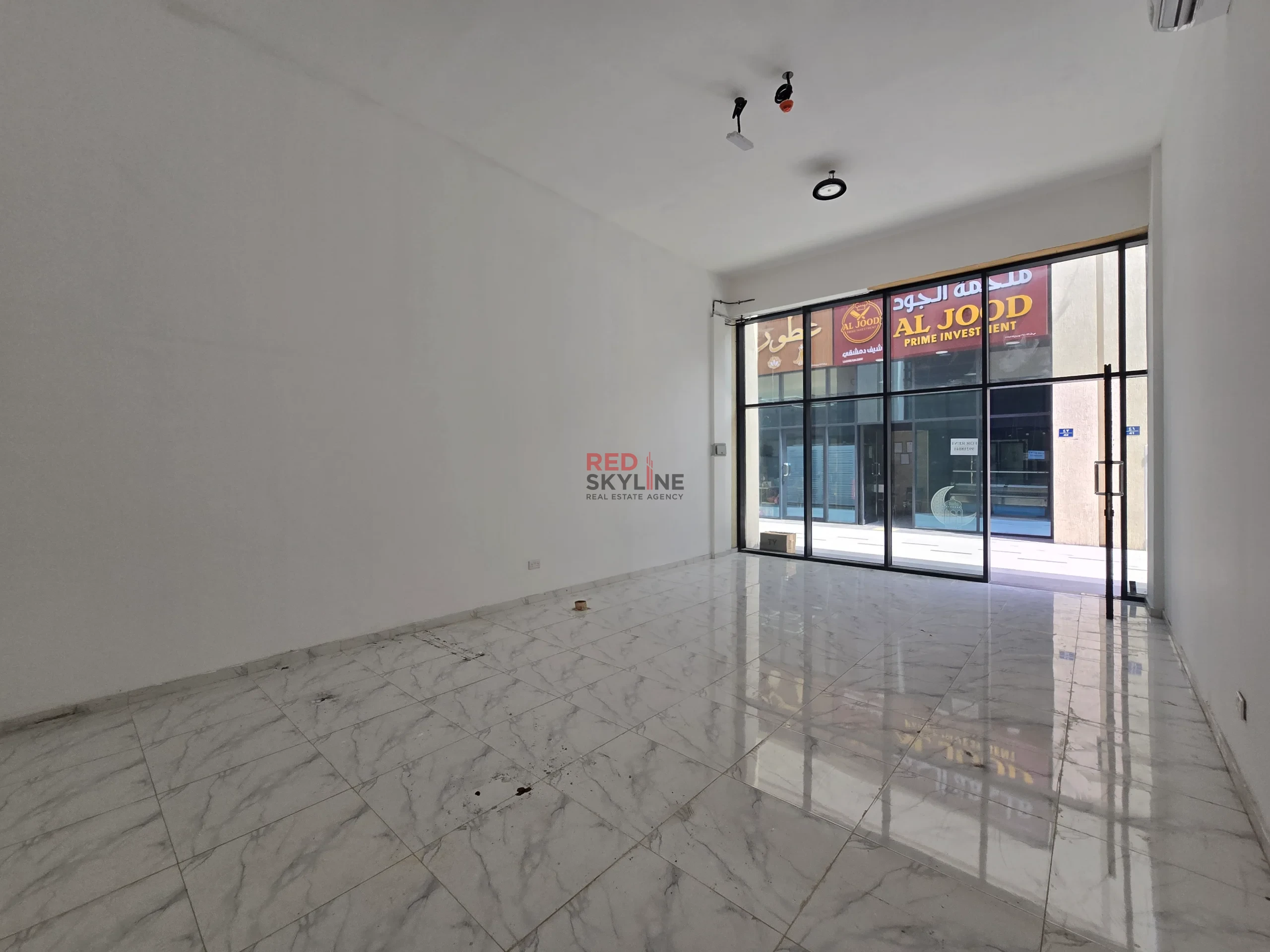 Commercial Space in Al Mawaleh - Photo 3
