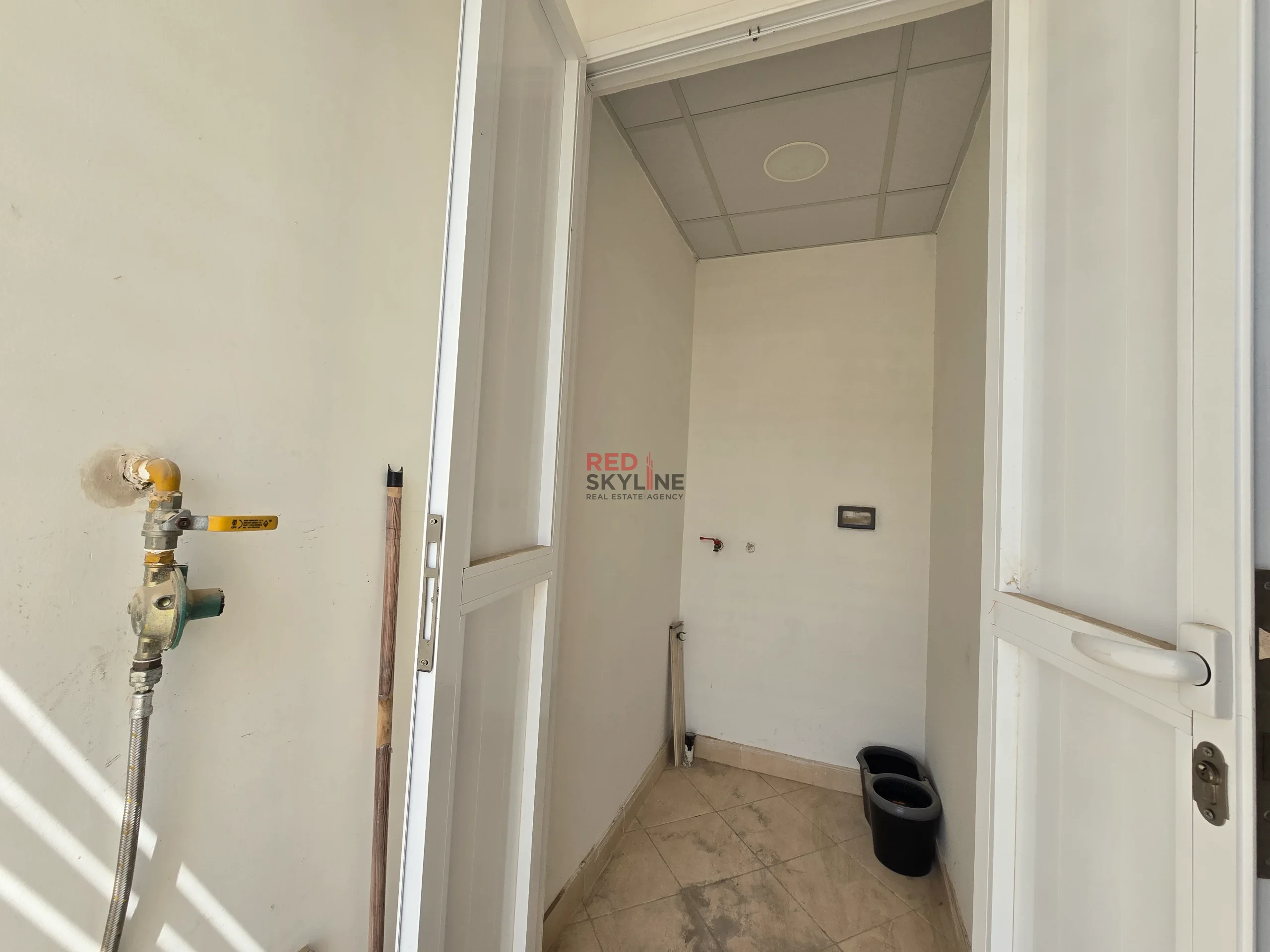 2 Bedroom Apartment in Al Qurum - Photo 6