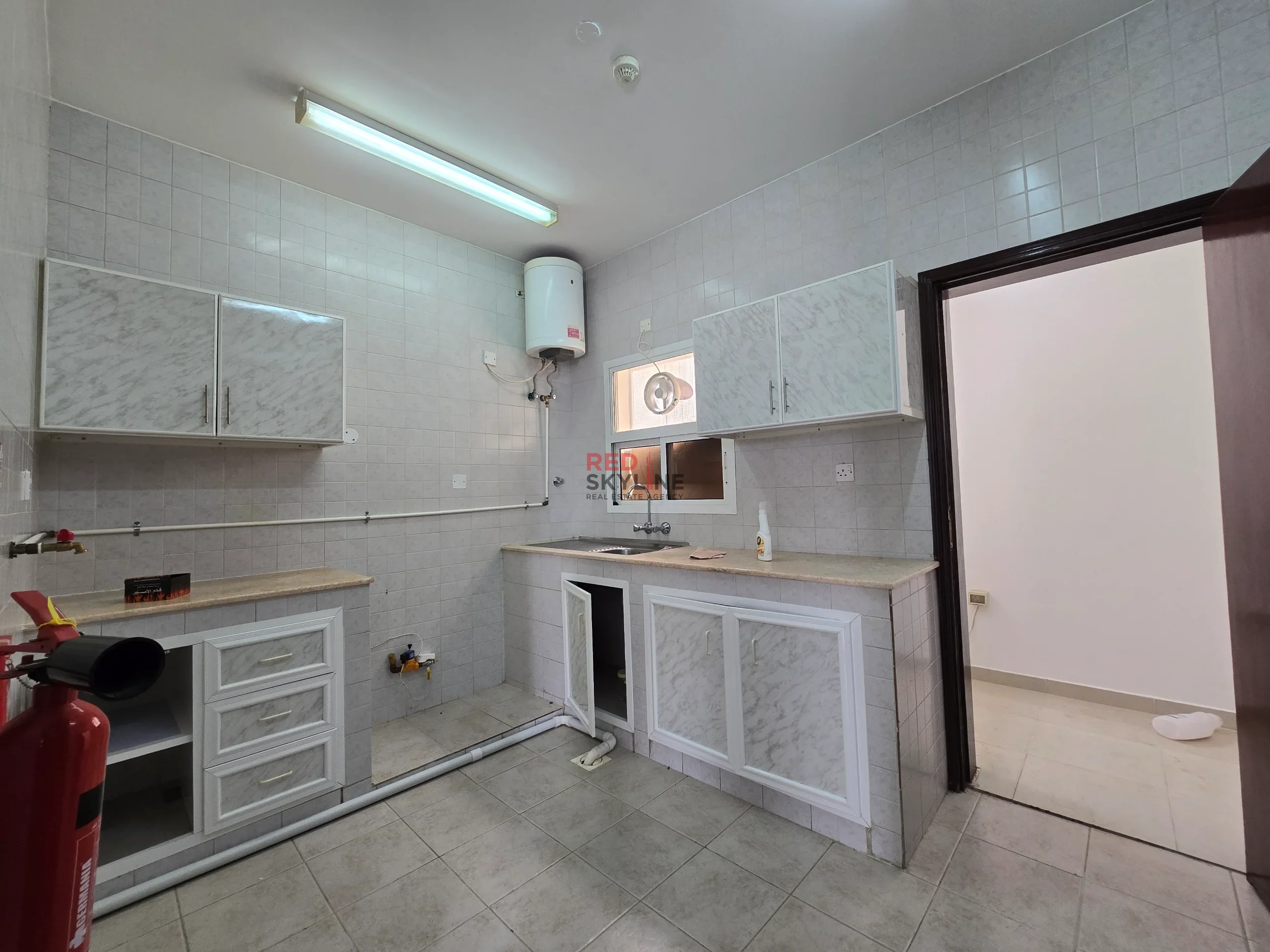 1 Bedroom Penthouse in Al Qurum - Photo 7