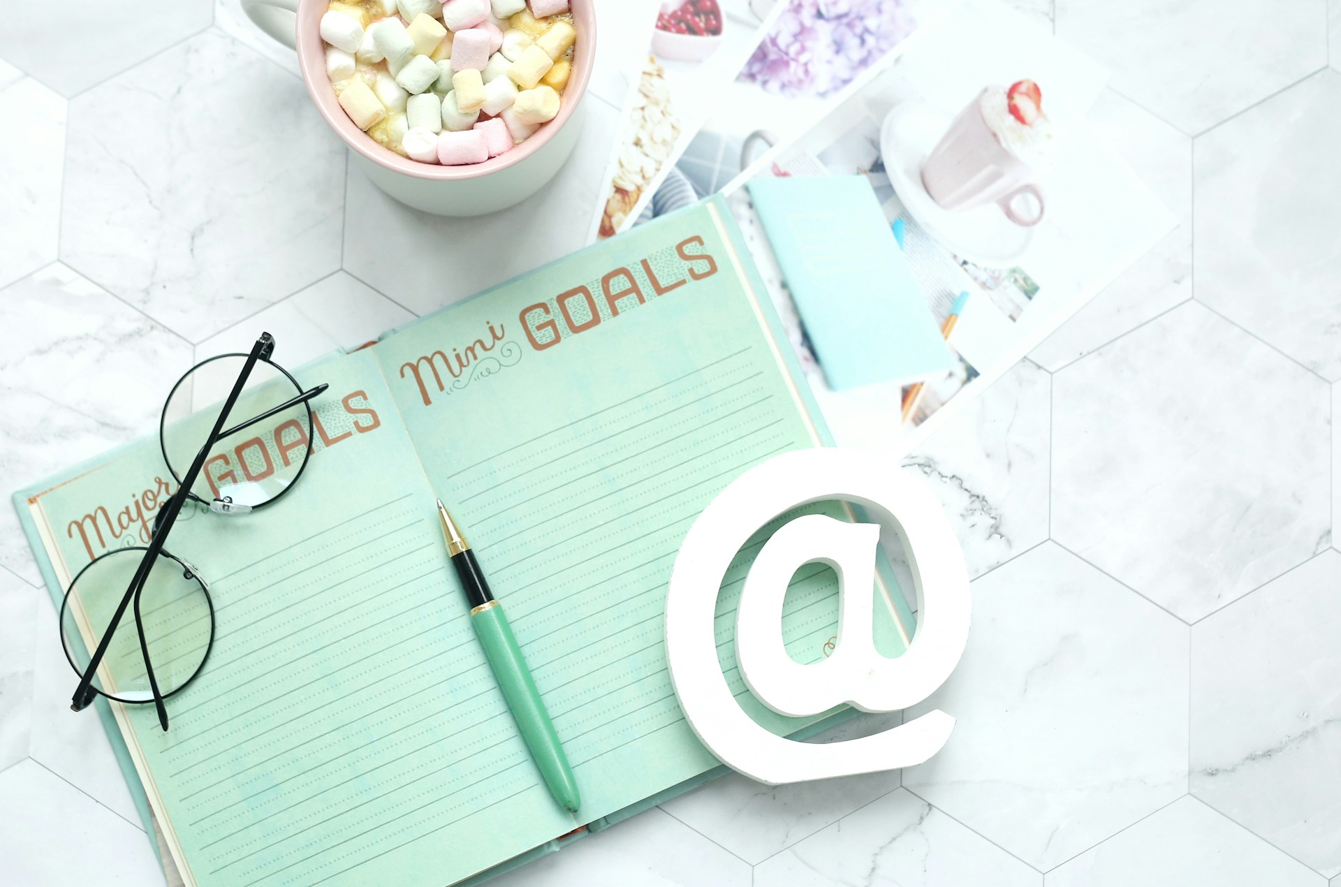 Weekly Review + Goals: A 90‑Minute Sunday Reset That Actually Works