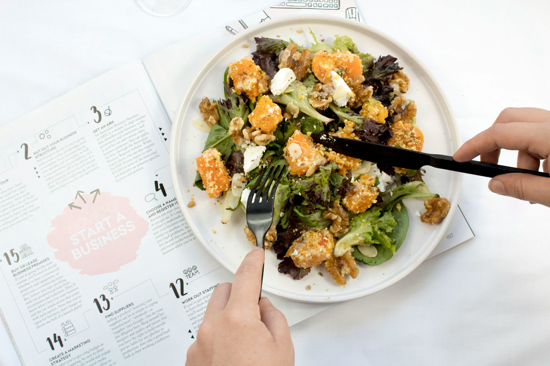 Calculator + Calories (Dining Out Edition): Enjoy the Meal, Hit Your Goals