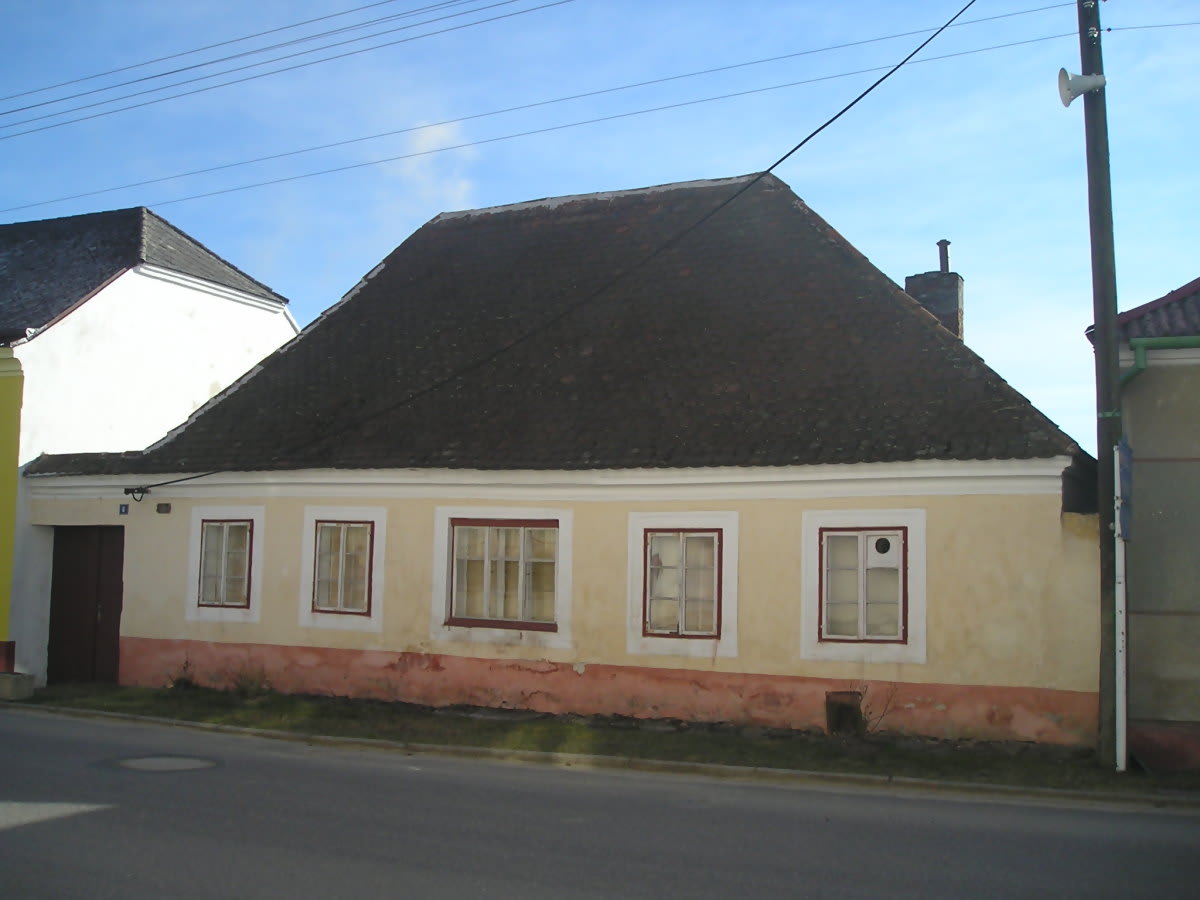 Zemědělská usedlost č. p. 6, Vratěnín