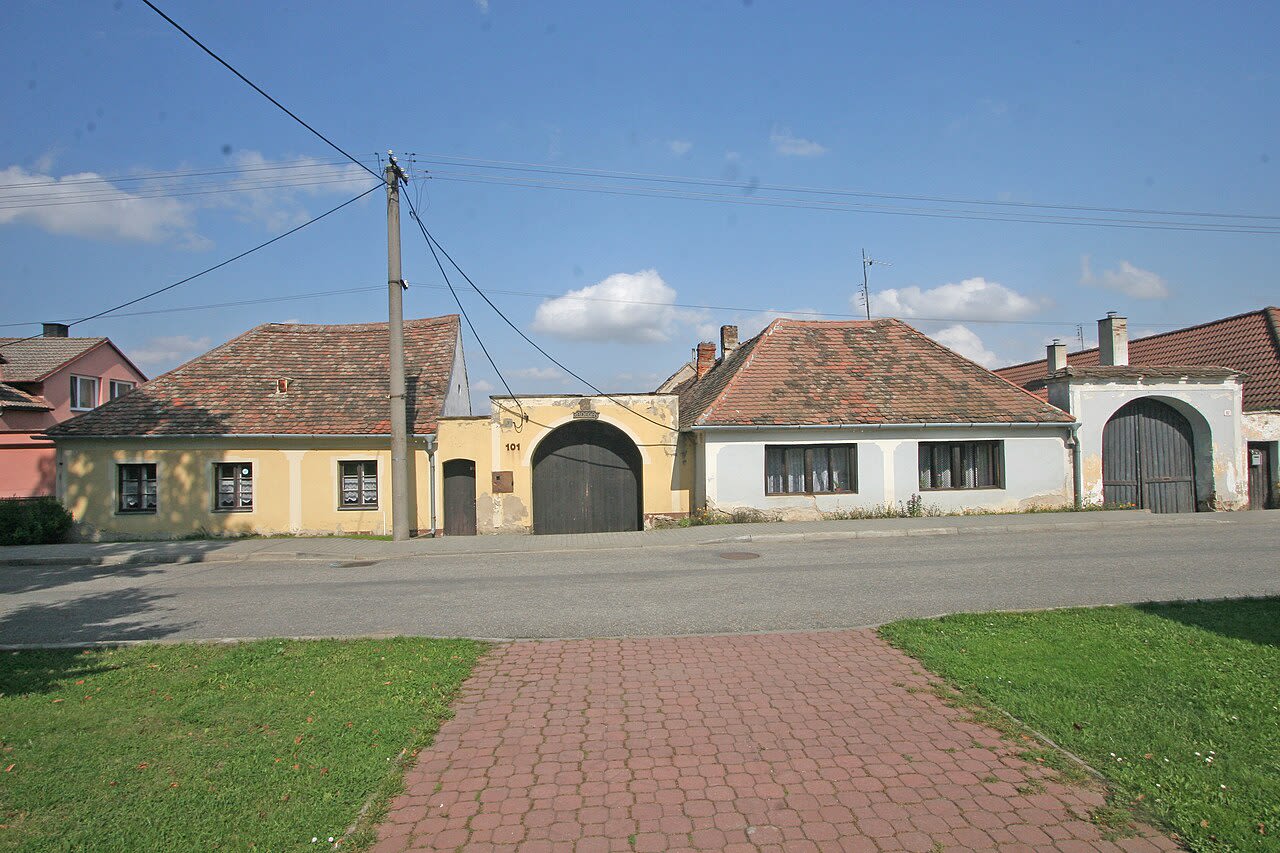 Venkovská usedlost č. p. 101 Štítary