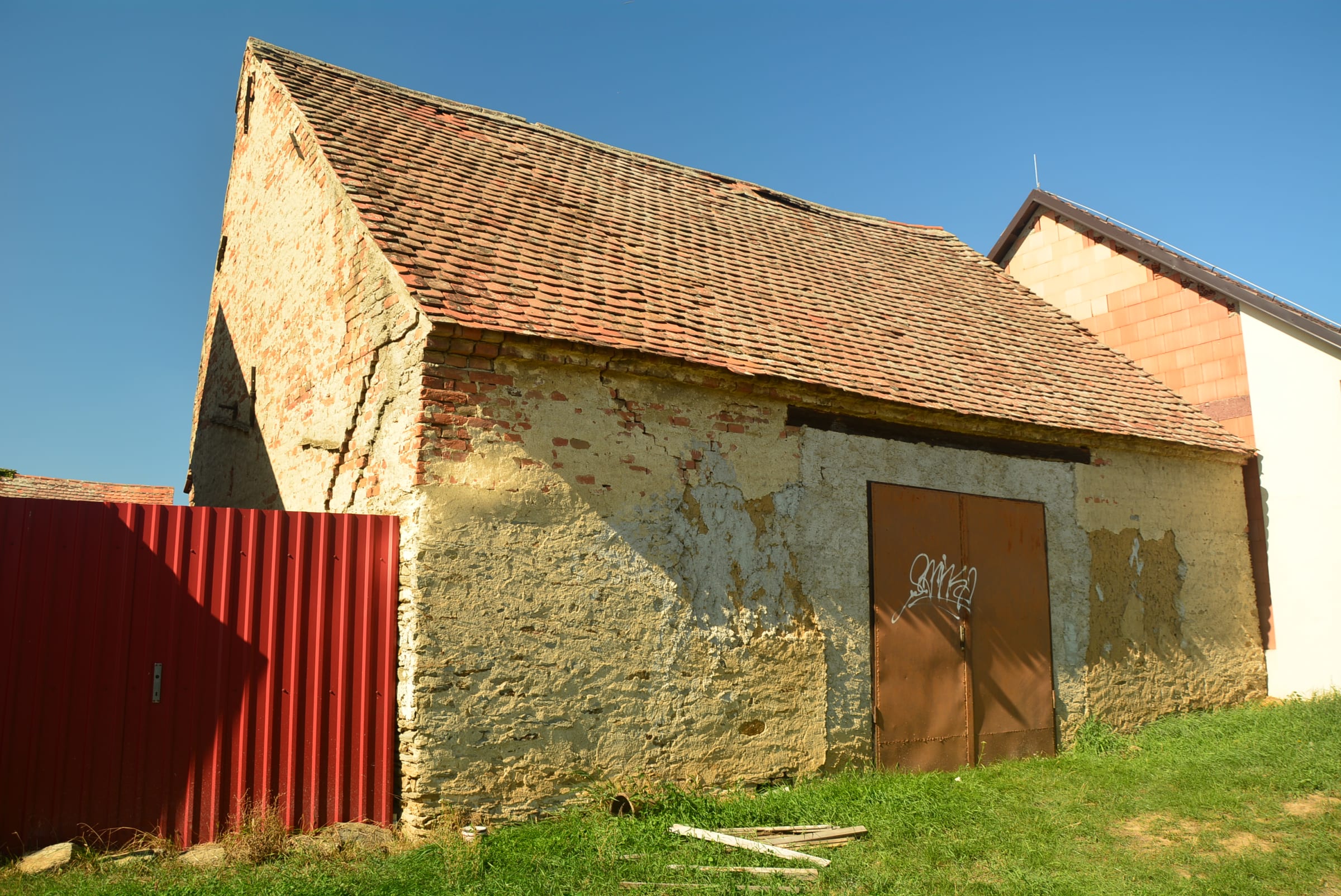 Stodola u č. p. 52, Kuchařovice__MN