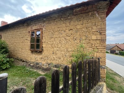 Pohled na východní obvodovou stěnu