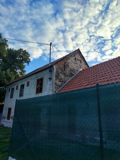 Severní strana z kamene
