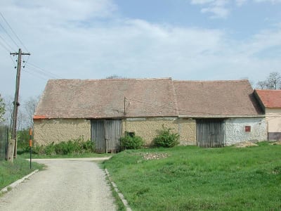 Bantice, V humno, stodoly nakládané z válků na p.č. 81/1 a 82/3