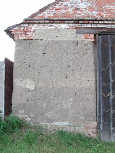 Mackovice,  nabíjená podélně průjezdná stodola usedlosti čp. 37, detail nabíjení