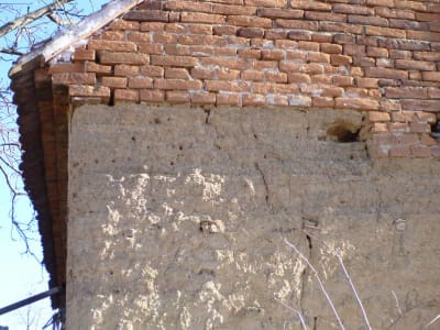 Lidéřovice, západní humno, podélně průjezdná nabíjená stodola usedlosti čp. 46, detail nabíjení