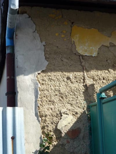 Boršice u Buchlovic, chalupa čp. 210, detail nabíjení?