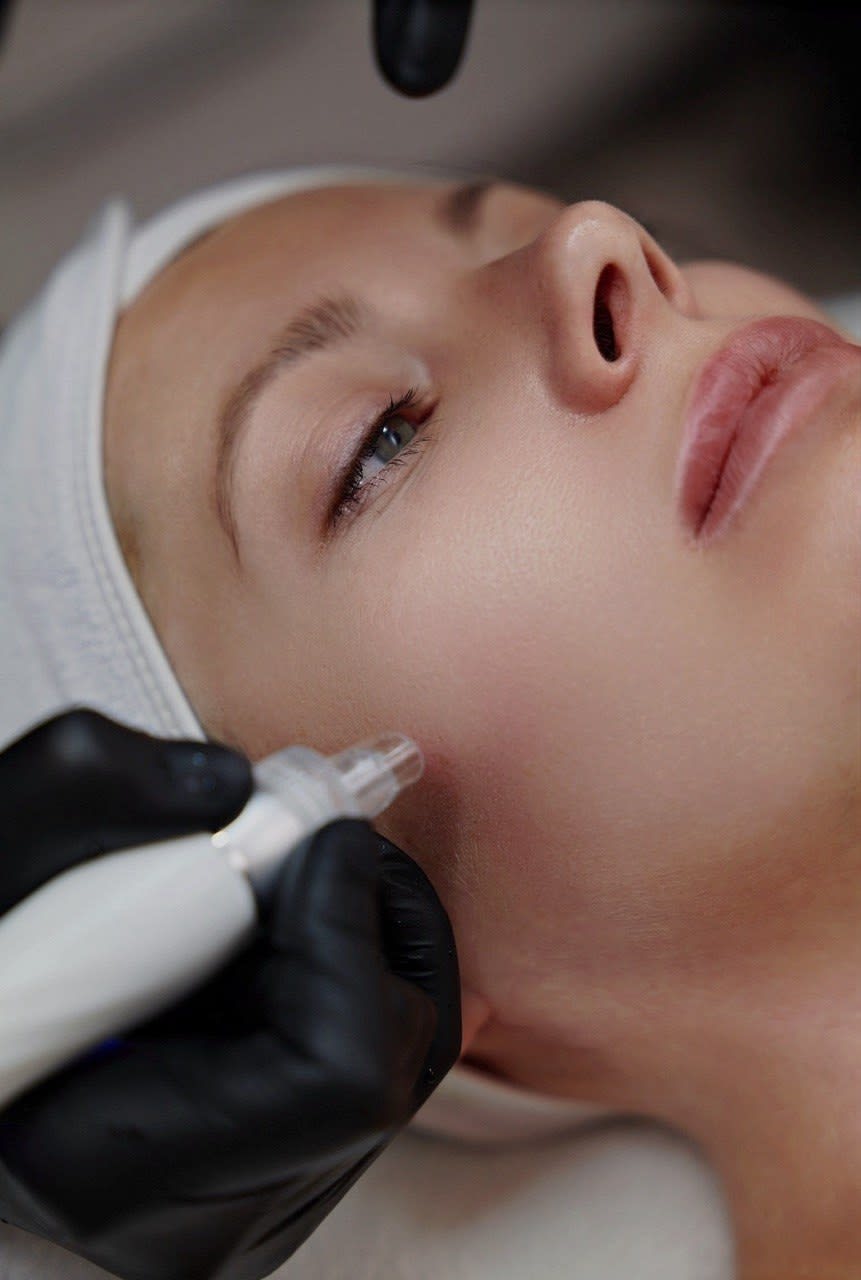 FACIAL CLEANSING — photo 2