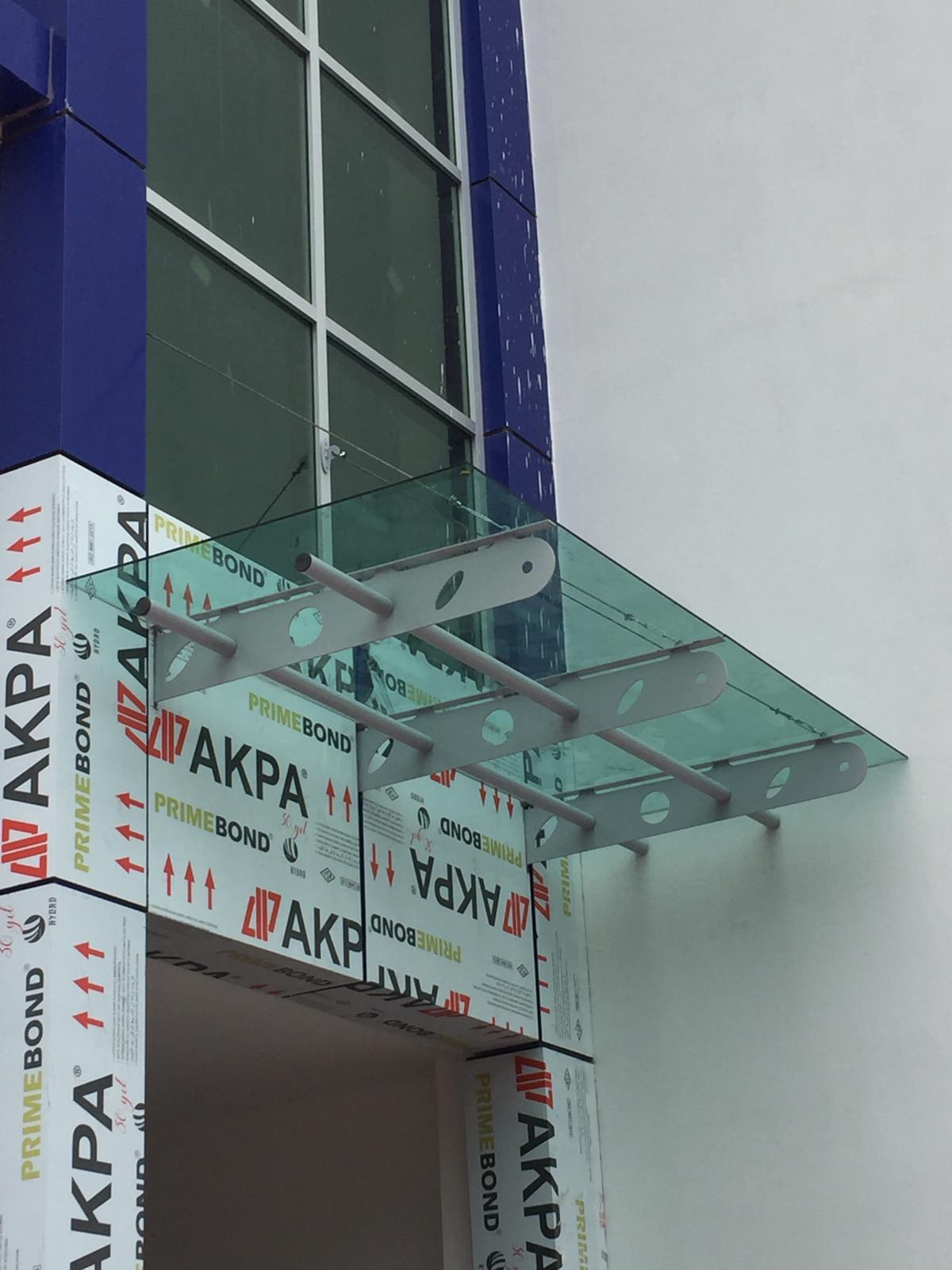 Copertină sticlă 4