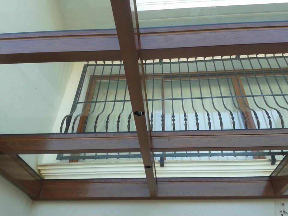 Copertină sticlă 1