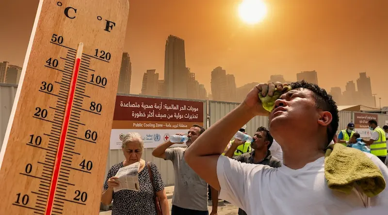 صورة مقال موجات الحر العالمية تتحول إلى أزمة صحية متصاعدة.. تحذيرات دولية من صيف أكثر خطورة