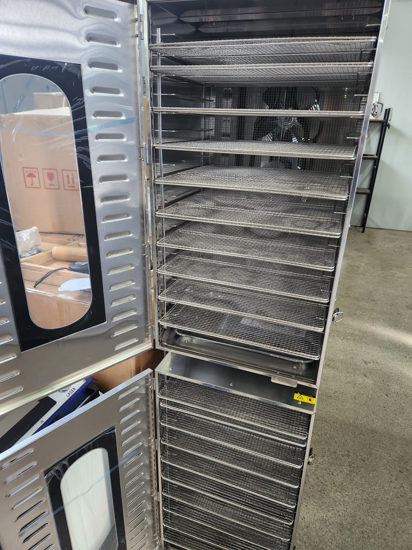 Fruit dryer, 20 shelves 4