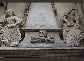 "Knochentrocken" - Die Gräber der europäischen Gesandten
