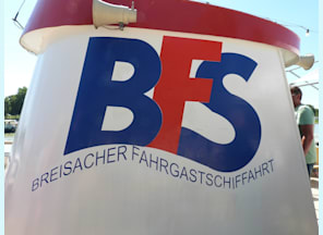 Schifffahrt - Hafenfahrt