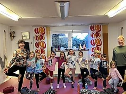 Yoga für Kinder - Indoor