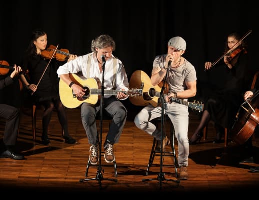 Simon & Garfunkel Tribute meets Classic - Duo Graceland mit Streichquartett und Band