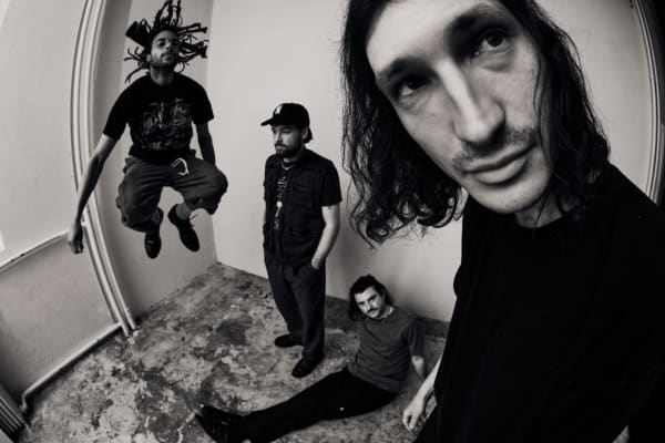 Klangvorhang42 // Live: Future Jesus & The Electric Lucifer und District Five