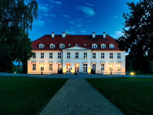 Weinblütenfest im Weingut Schloss Rattey Weinblütenfest im Weingut Schloss Rattey