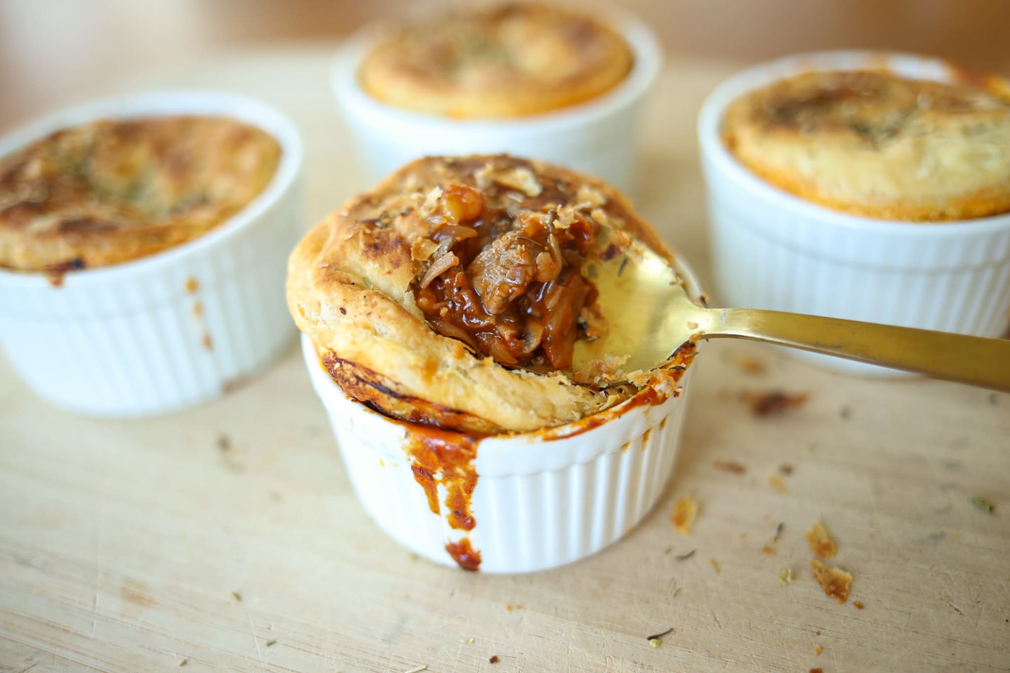 Easy Bake Battle - Beef Wellington Pot Pie