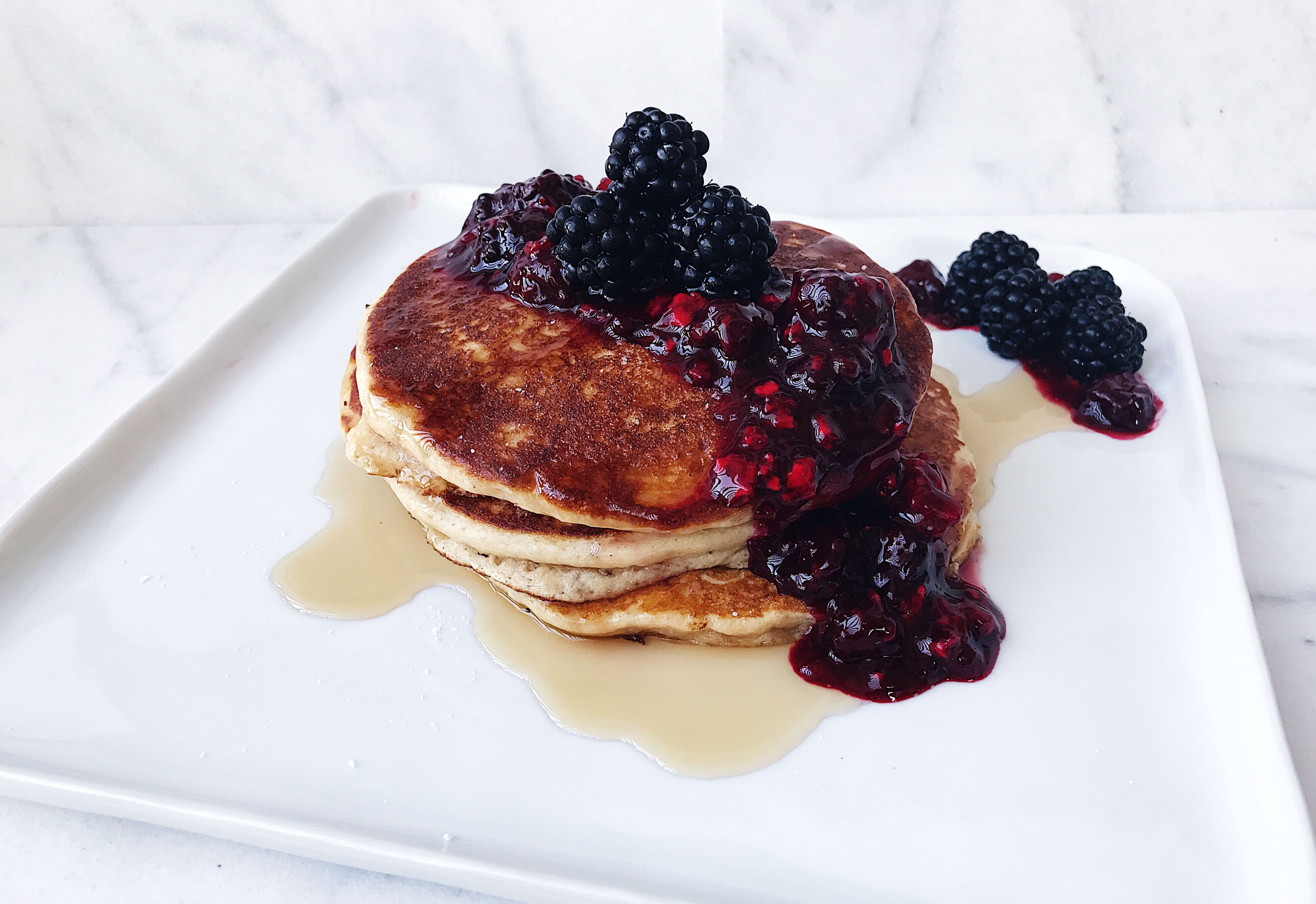 Protein Flapjacks with Blackberry Compote