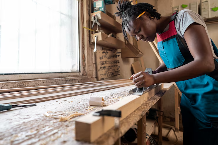 Nous existons pour transformer des rêves en réussites concrètes. Chaque jour, nous soutenons ceux qui bâtissent, cultivent et innovent, pour eux, leurs familles et leur communauté.