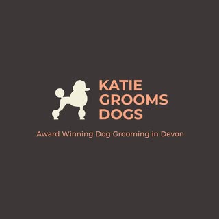 Katie Grooms Dogs