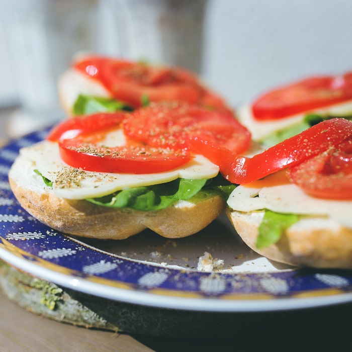 Caprese buns