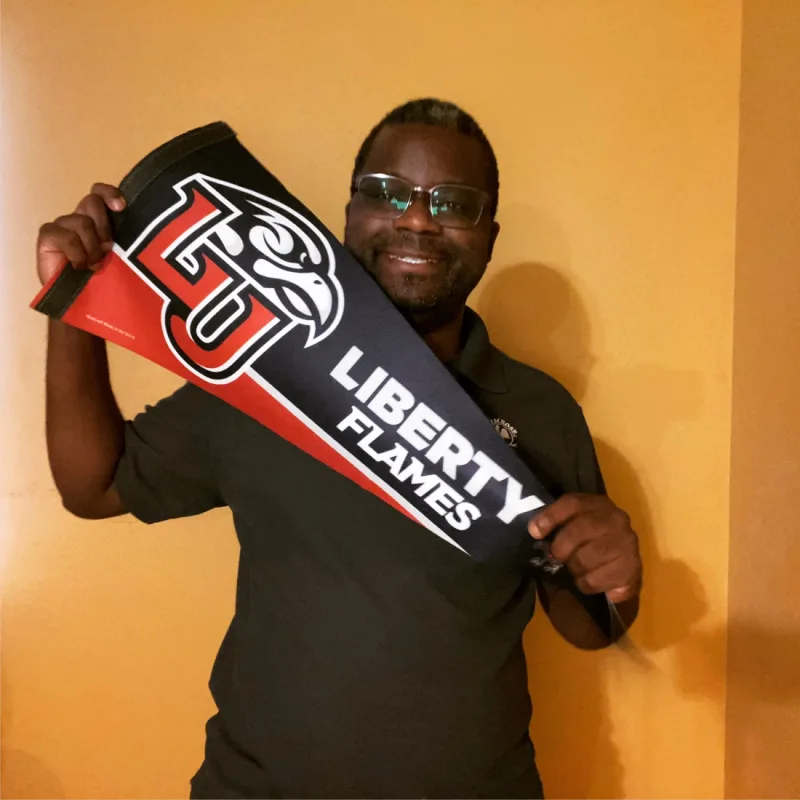 Dean’s virtual fundraising Pop-Up Store