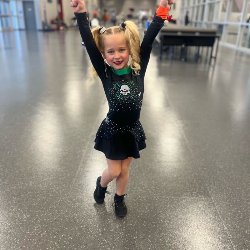 Oakley’s virtual fundraising Pop-Up Store