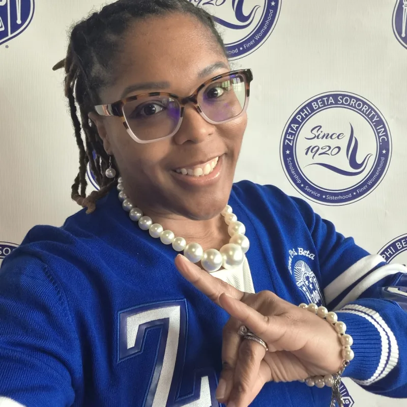 Shay’s virtual fundraising Pop-Up Store