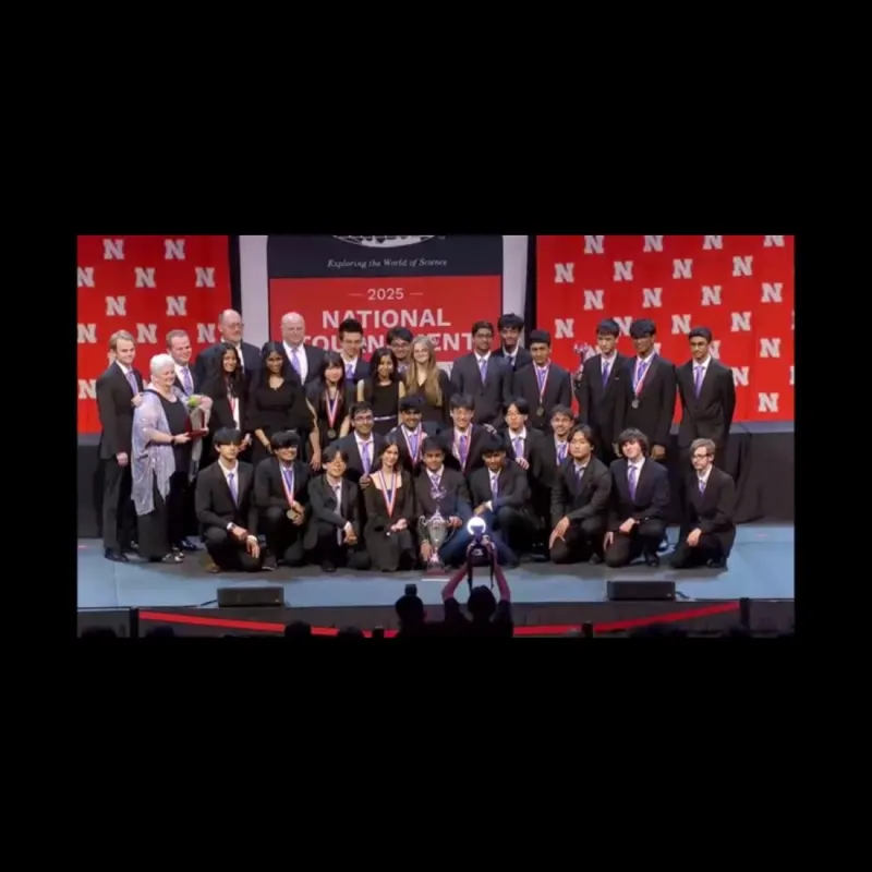 Solon High School’s virtual fundraising Pop-Up Store