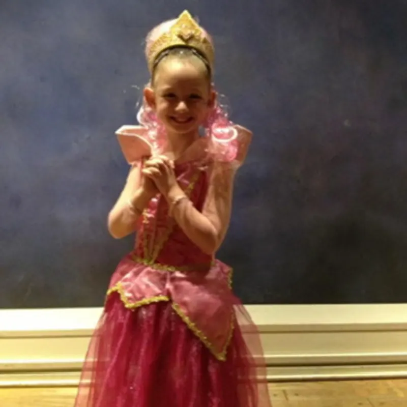 Elliott’s virtual fundraising Pop-Up Store