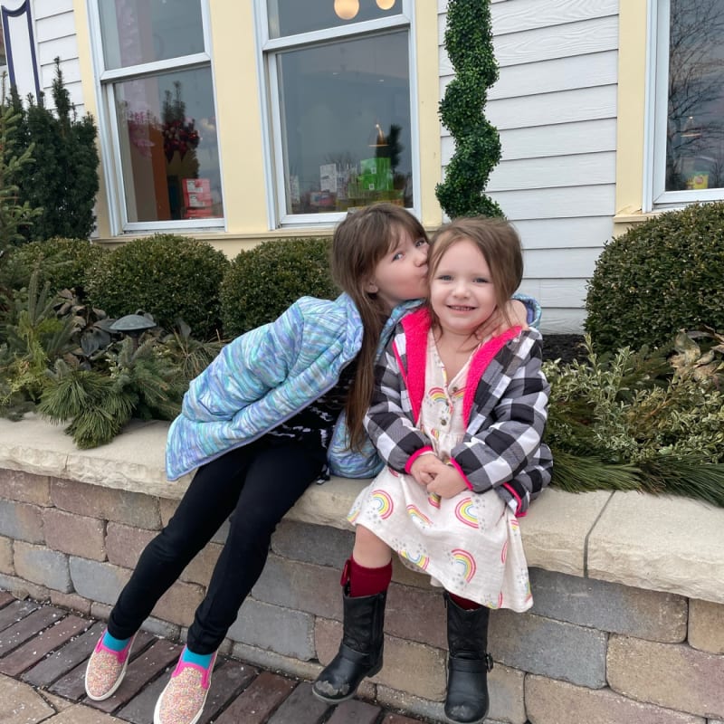 Harper & Reese’s virtual fundraising Pop-Up Store