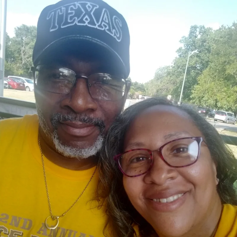 Thomas and Lydia’s virtual fundraising Pop-Up Store